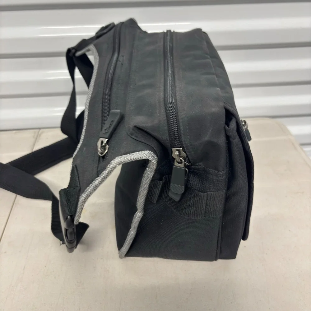 Lowepro LX 160 Camera Messenger Bag Black Nylon Padded Shoulder Strap DSLR Case